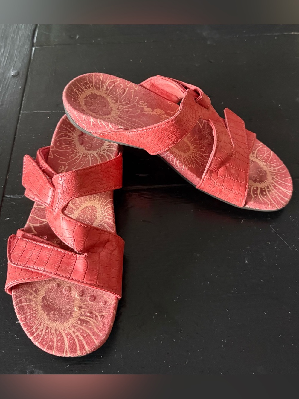 Vionic “Lauren” Adjustable Slide Sandals